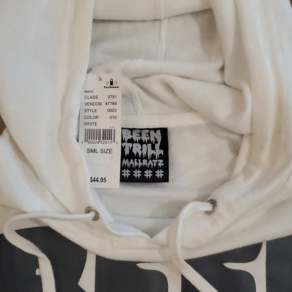 NWT Been Trill Women's Crop Hoodie - Picture 3 of 4